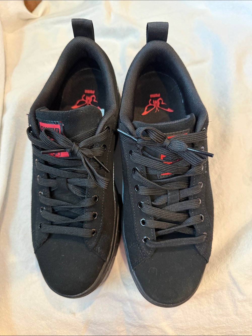 Puma Women’s Black Platform Low-Top Sneakers 39/8.5